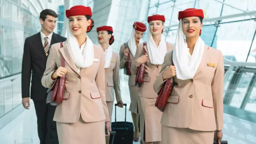 ​Emirates набирает бортпроводников в ОАЭ
