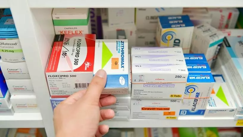 В ОАЭ из аптек отозвали популярный антибиотик