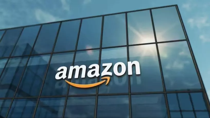 ​Amazon в ОАЭ начал продавать товары по бросовым ценам