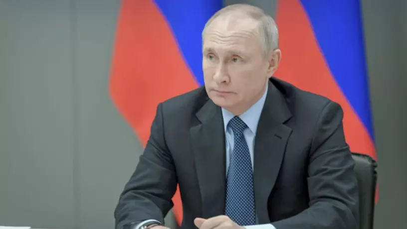 ​Владимир Путин поздравил юных химиков с победой в ОАЭ