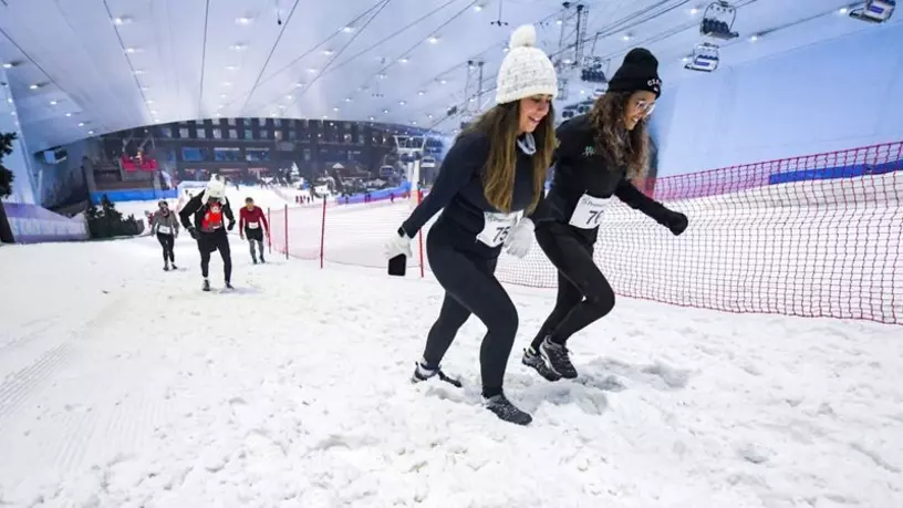 Забег по снегу DXB Snow Run в Дубае