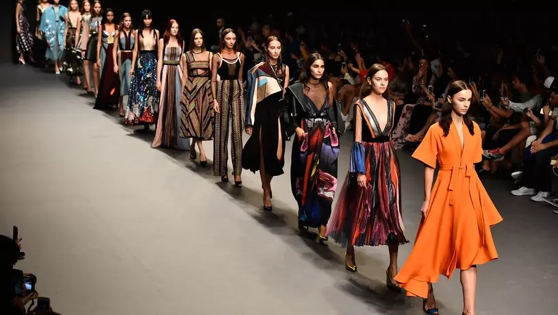 Ведущие дизайнеры собрались на Fashion Forward в Дубае