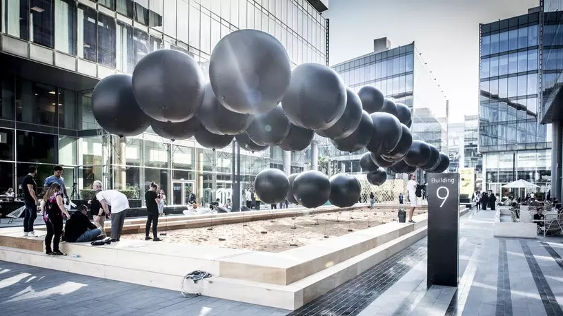 ​Фестиваль Dubai Design Week, Дубай, ОАЭ