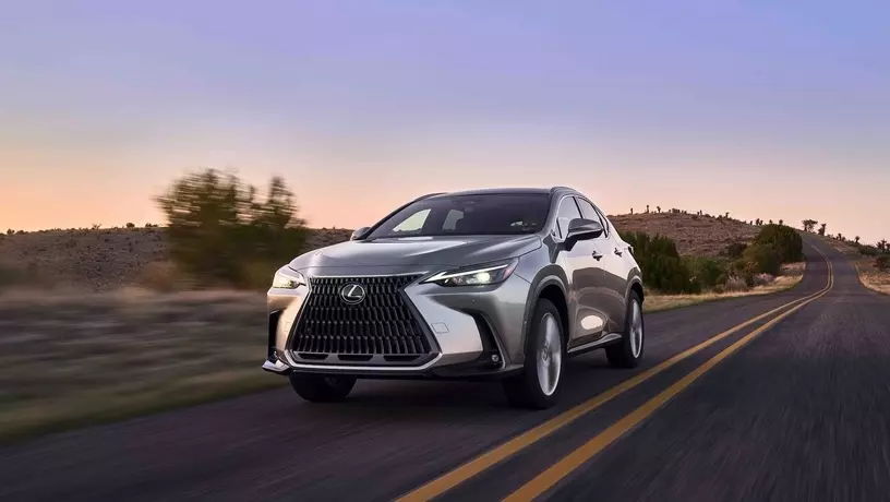 В ОАЭ отзывают автомобили Lexus и Toyota