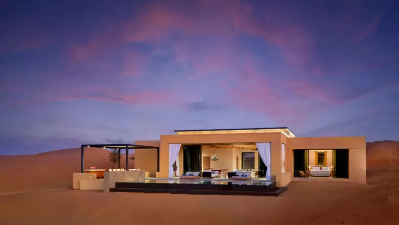 Парящие над дюнами: новая коллекция вилл The Ritz-Carlton в Рас-Аль-Хайме 