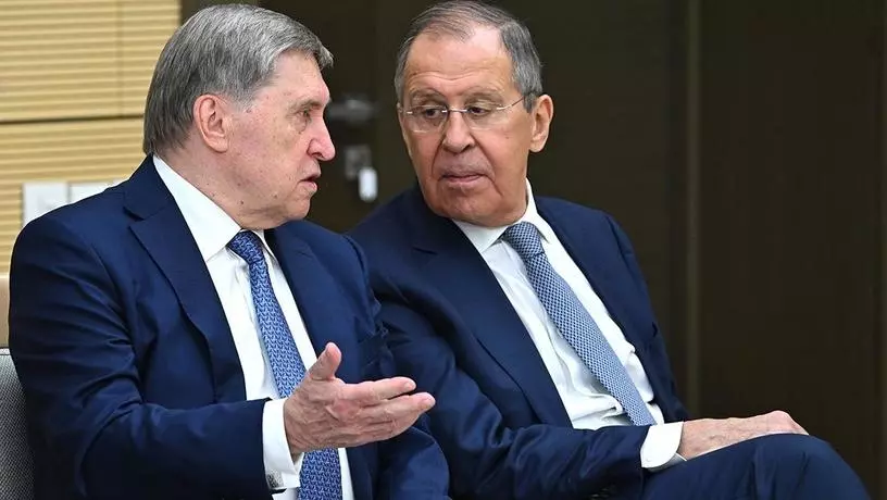 ​Сергей Лавров и Юрий Ушаков вылетели в Саудовскую Аравию