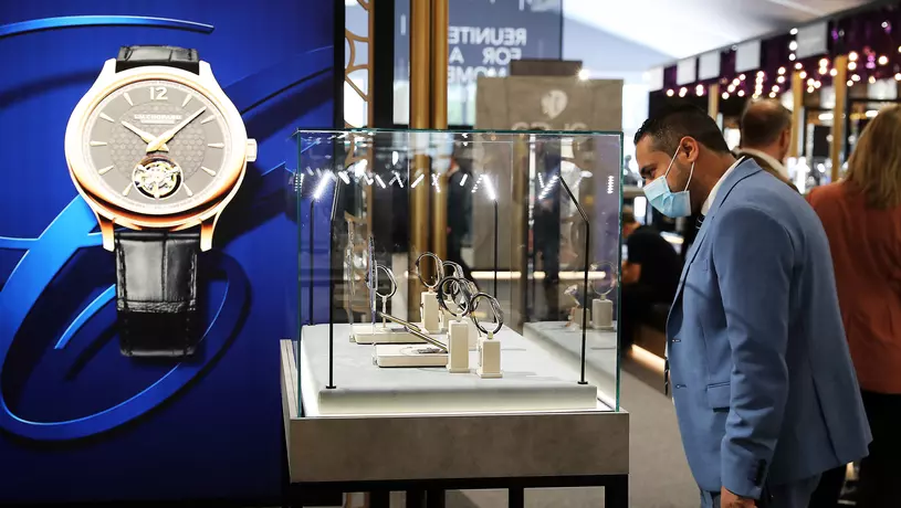 Выставка часов Dubai Watch Week 2023 в Дубае