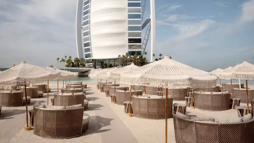 Verde Beach: пляжный клуб с французскими корнями